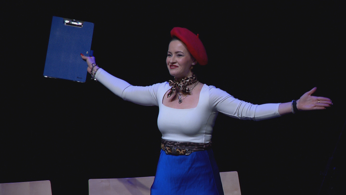 Komedija: Živela Slovenka